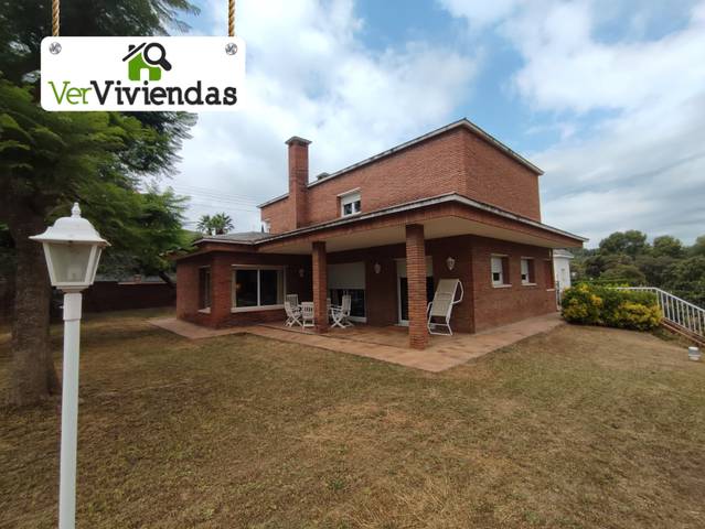 Casa-chalet en Venta en Via Agricultura, 5 en Pallejà