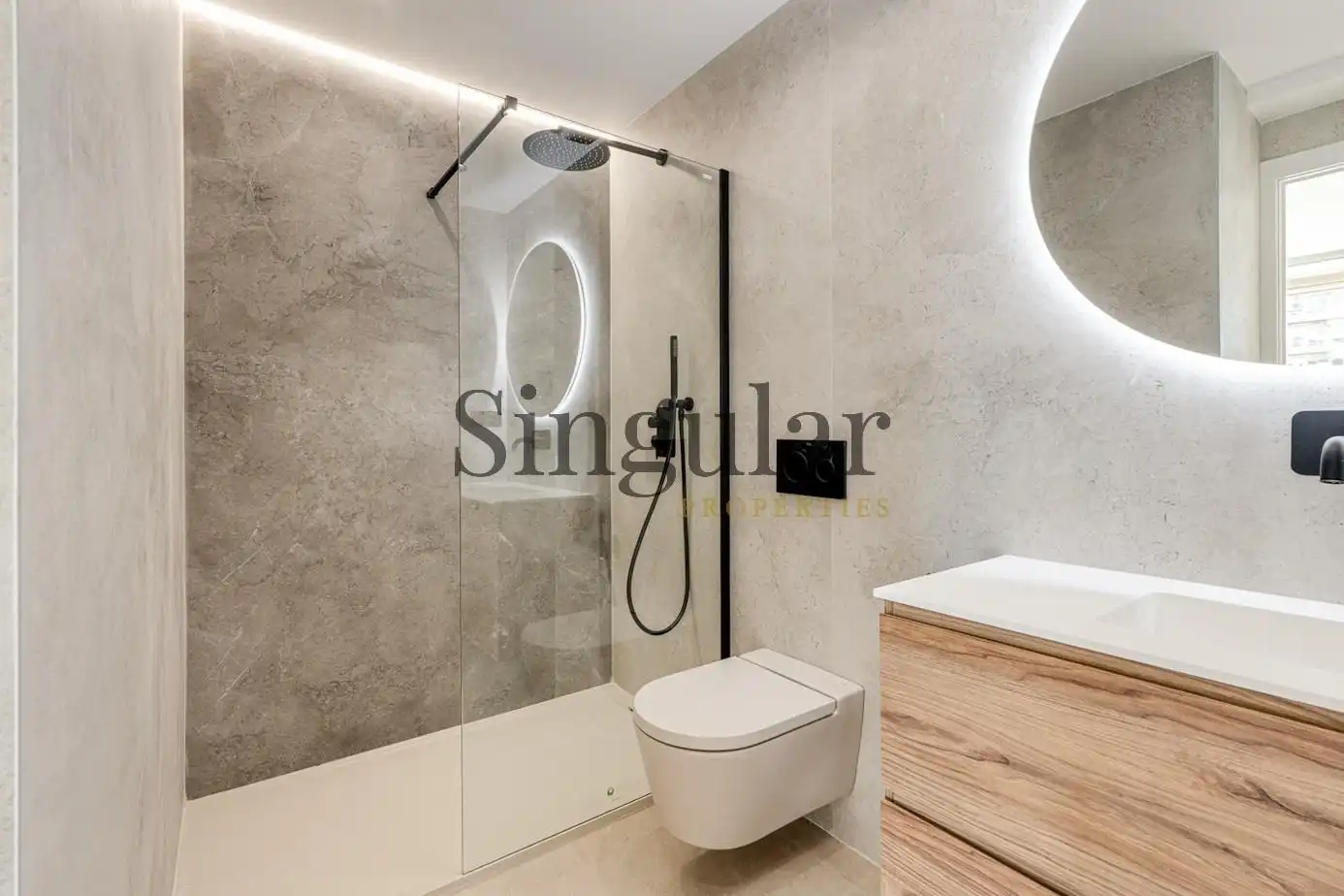 Baño de Piso en venta en Barcelona con Aire acondicionado, Calefacción y Terraza