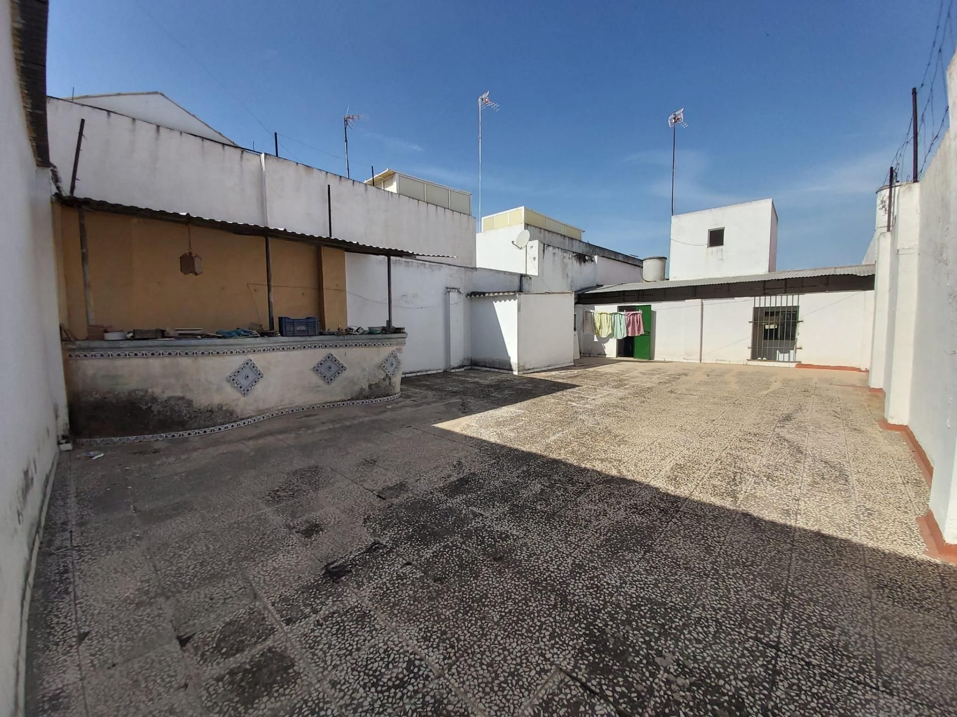 Vista exterior de Casa o xalet en venda en Utrera