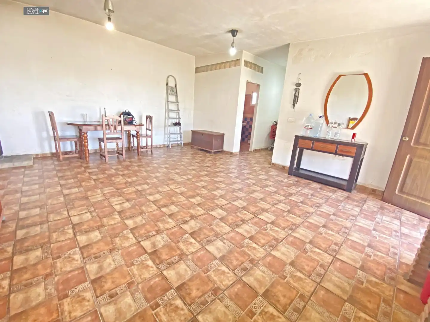 Sala d'estar de Finca rústica en venda en Álora amb Jardí privat