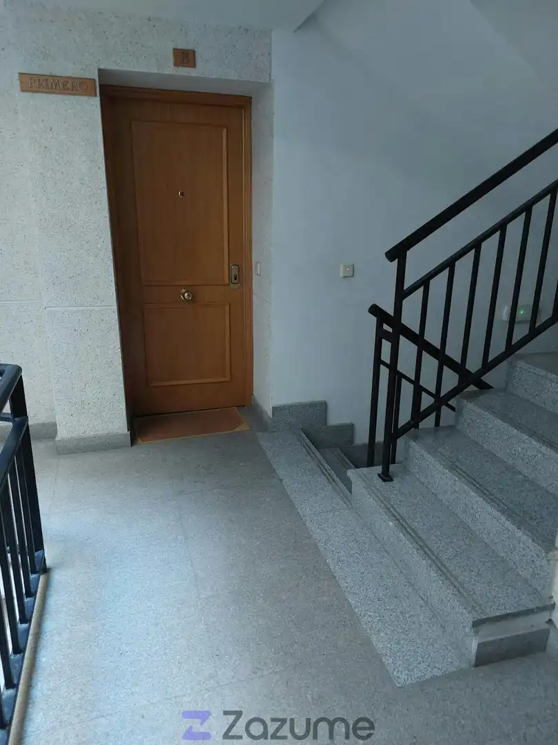 Pis amb ascensor de lloguer a C. de la Seda, imagen 16