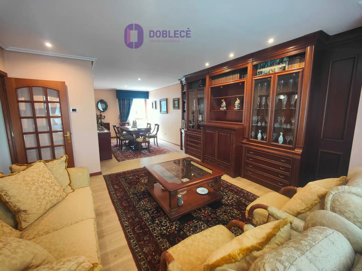 Sala de estar de Casa adosada en venta en Nigrán con Calefacción, Jardín privado y Parquet