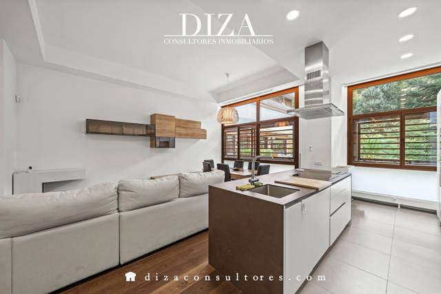 Planta baja en Venta en De Alfonso Xii en Jerónimos