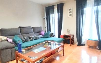 Living room of Flat for sale in Colmenar Viejo  with Heating, Terrace and Storage room