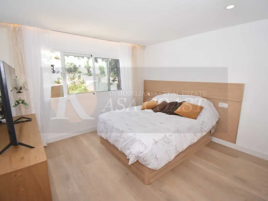 Bedroom of Houses for sale in Fuengirola  with Air Conditioner, Private garden and Terrace