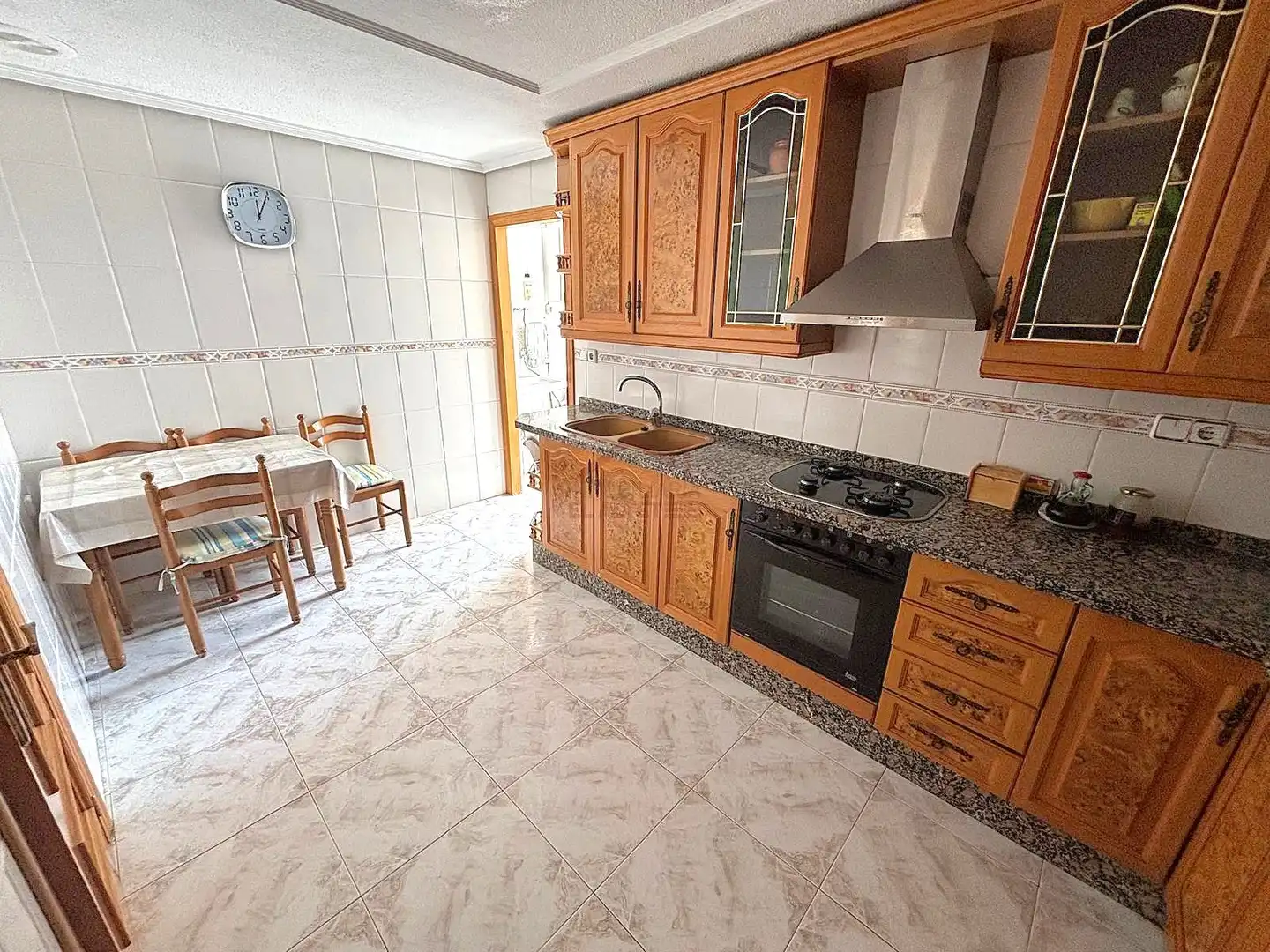 Kitchen of Flat for sale in Elche / Elx  with Furnished, Oven and Balcony