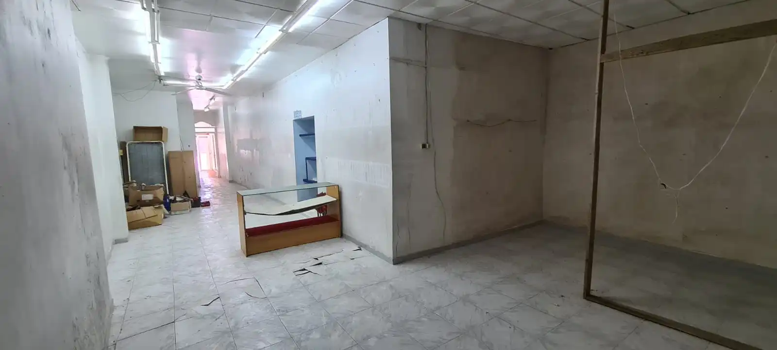 Local comercial de lloguer a Carrer d'Enmig, imagen 8