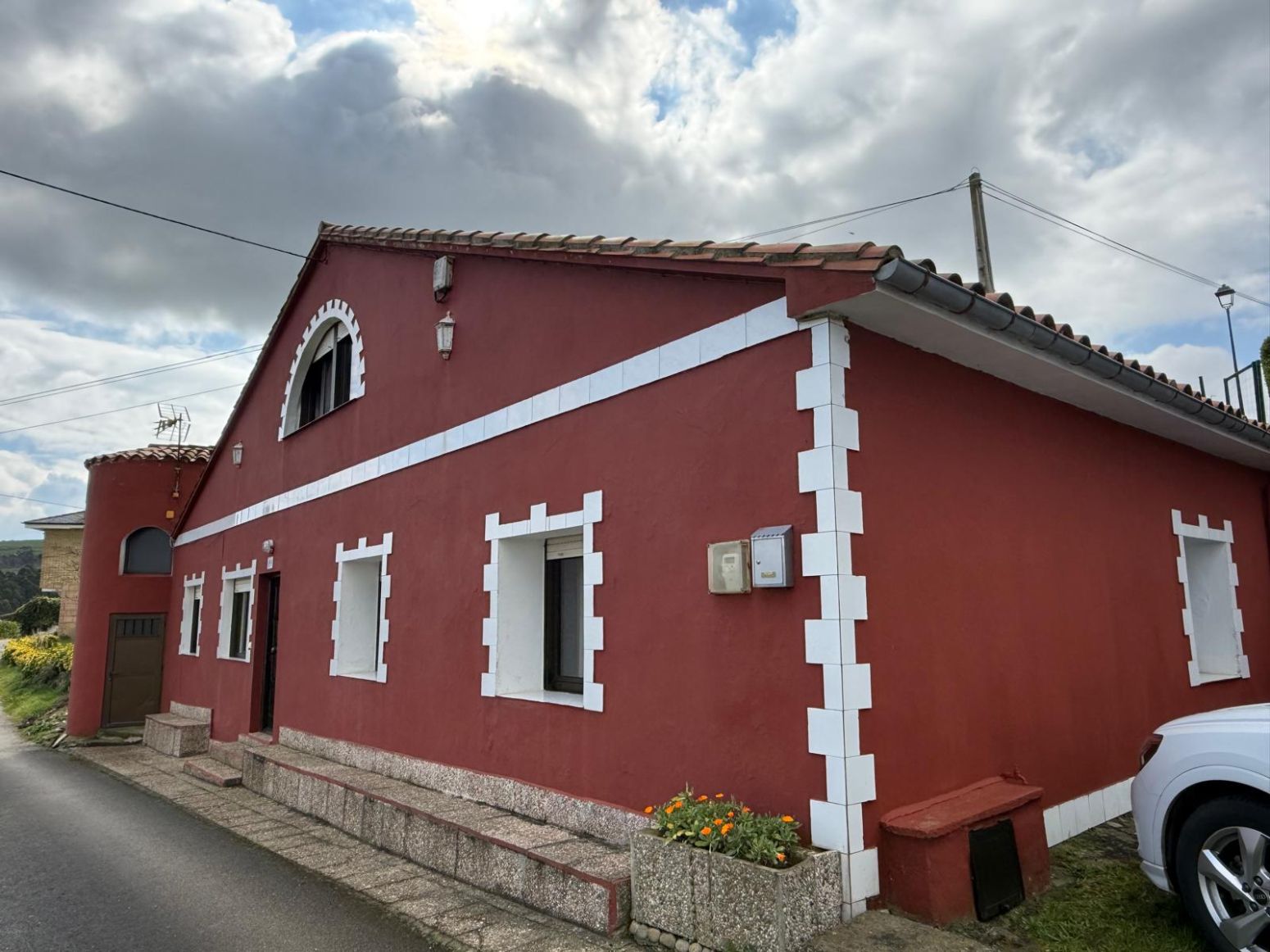 Vista exterior de Casa o chalet en venta en Santillana del Mar con Calefacción, Jardín privado y Terraza