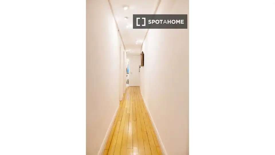 Room in Zona Indautxu