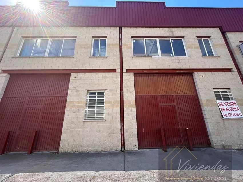 Vista exterior de Nave industrial de alquiler en Boadilla del Monte