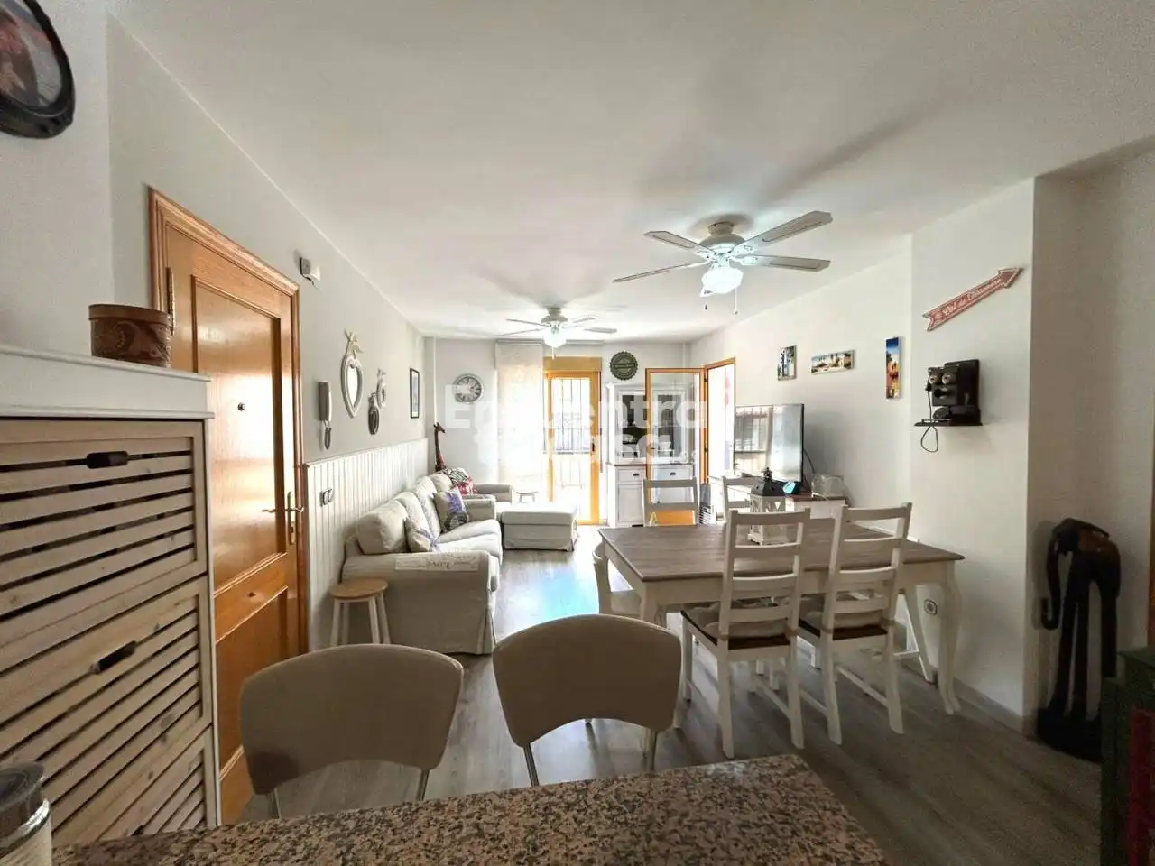 Vista exterior de Piso en venta en Polop con Amueblado y Alarma