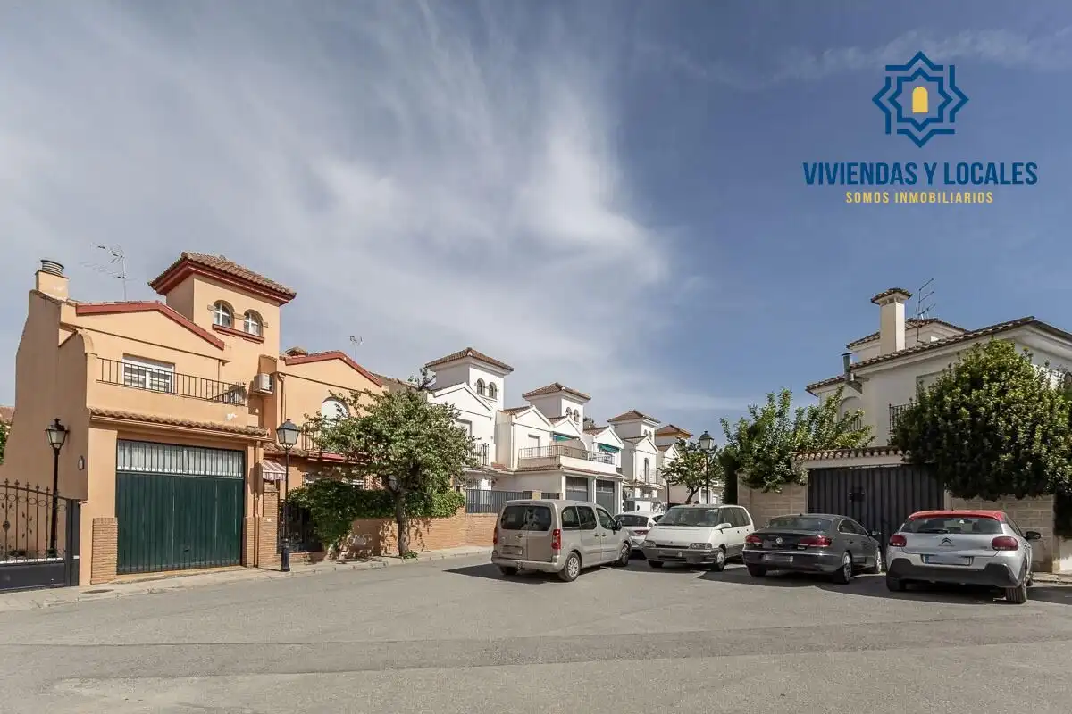 Detached house with terrace for sale in Santa Fe, imagen 3