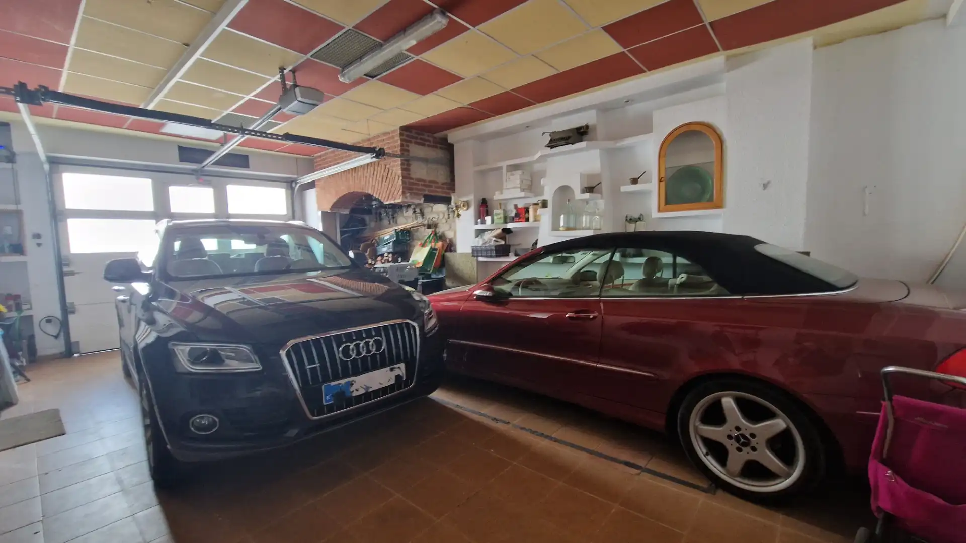 Parking de Casa adosada en venta en Pineda de Mar con Aire acondicionado, Calefacción y Jardín privado