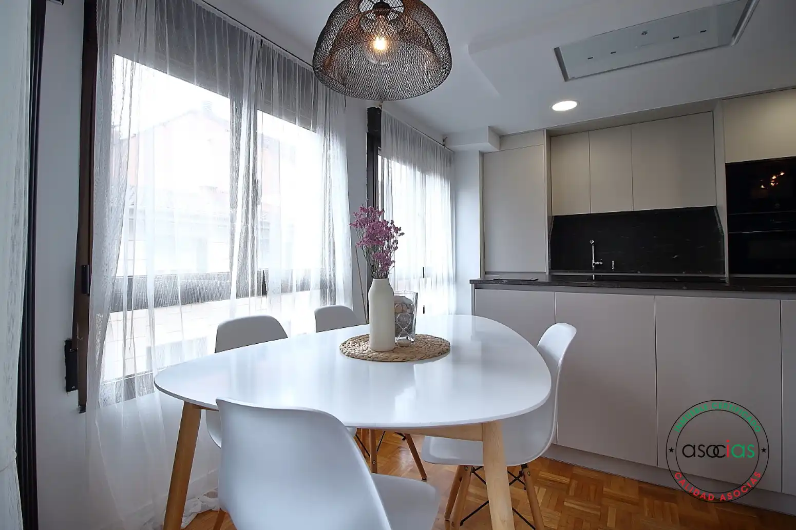 Comedor de Ático en venta en Gijón  con Calefacción, Parquet y Terraza