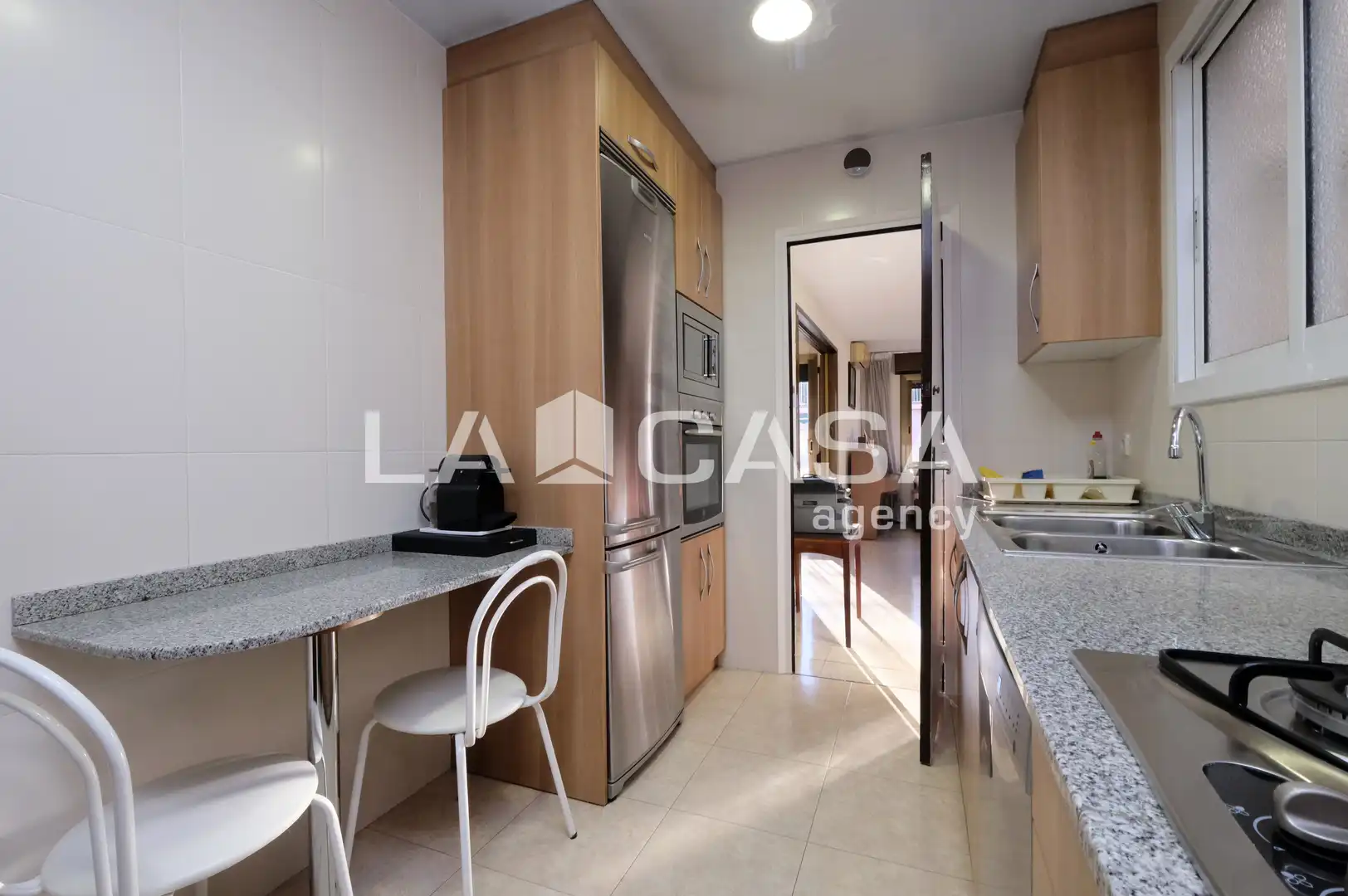 Cocina de Piso en venta en Barcelona con Calefacción y Balcón