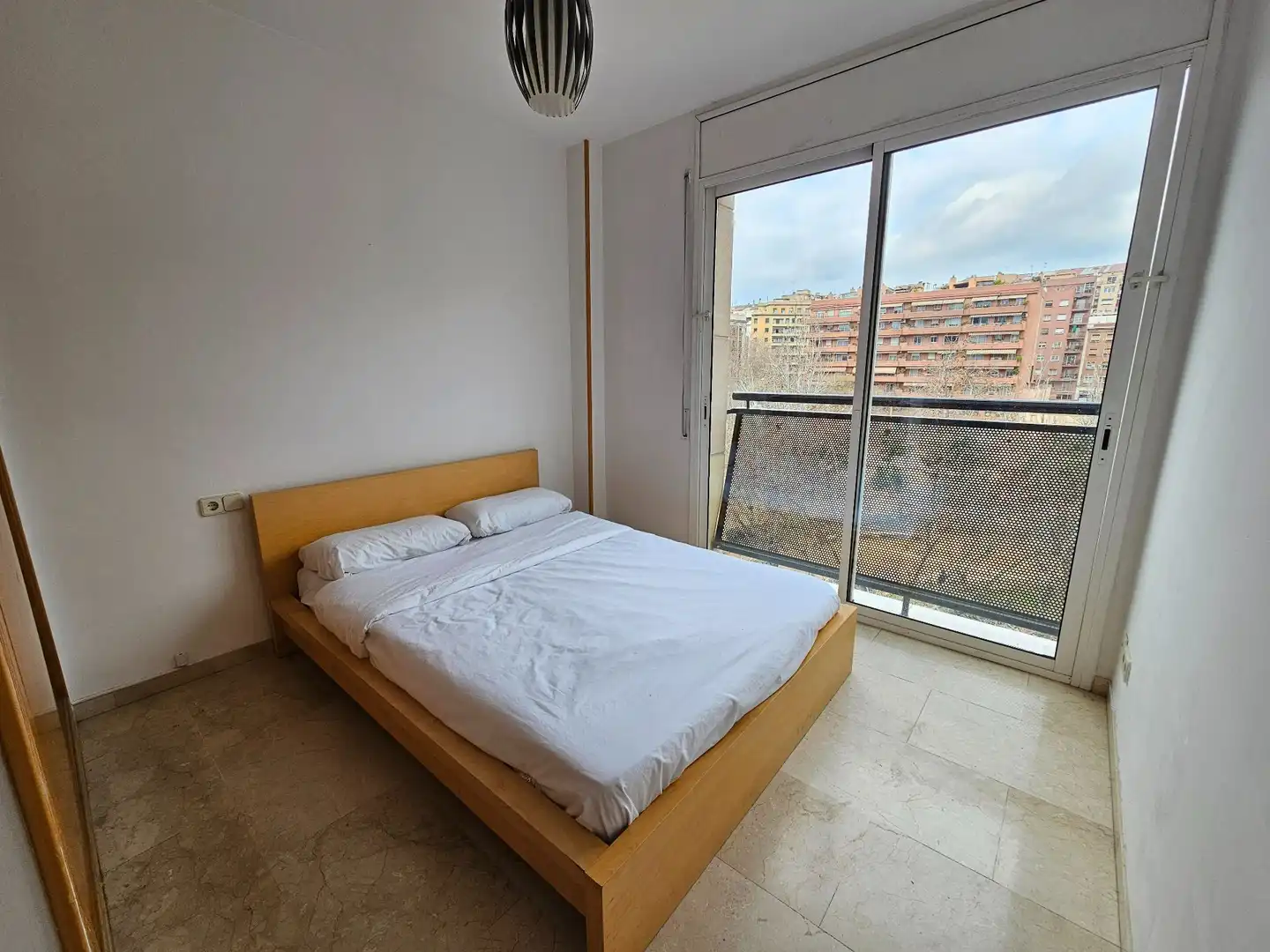 Bedroom of Flat for rent in Barcelona  with Air Conditioner and Furnished