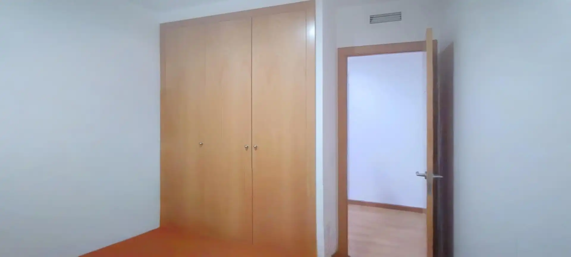 Flat for sale in Favara  with Air Conditioner