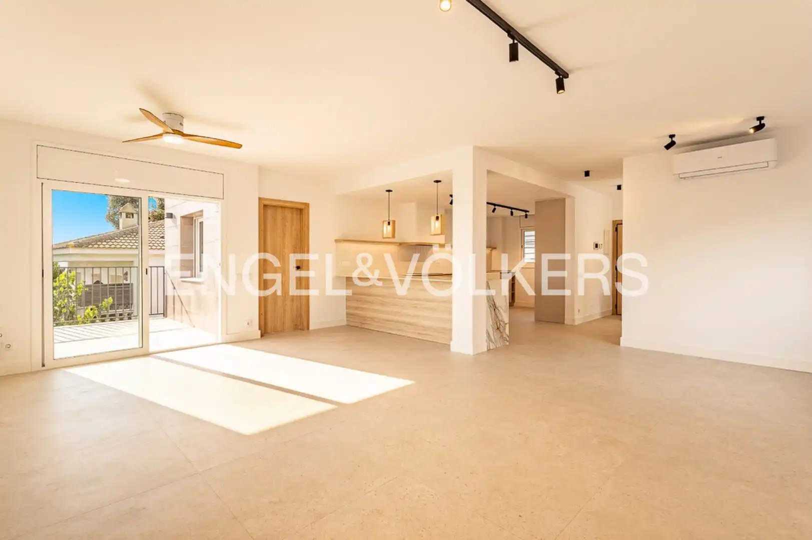 Casa amb terrassa en venda a Sant Cebrià de Vallalta, imagen 4