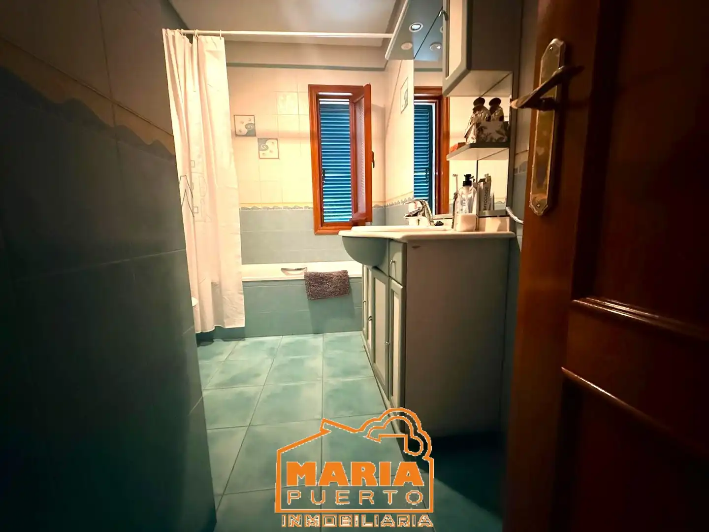Bathroom of Houses for sale in Málaga  with Private garden, Swimming Pool and Jacuzzi