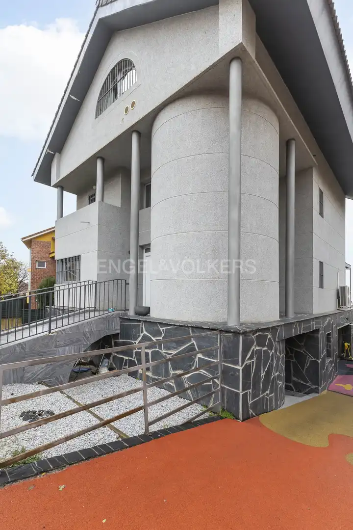 Vista exterior de Casa o chalet en venta en Cobeña con Aire acondicionado, Calefacción y Jardín privado