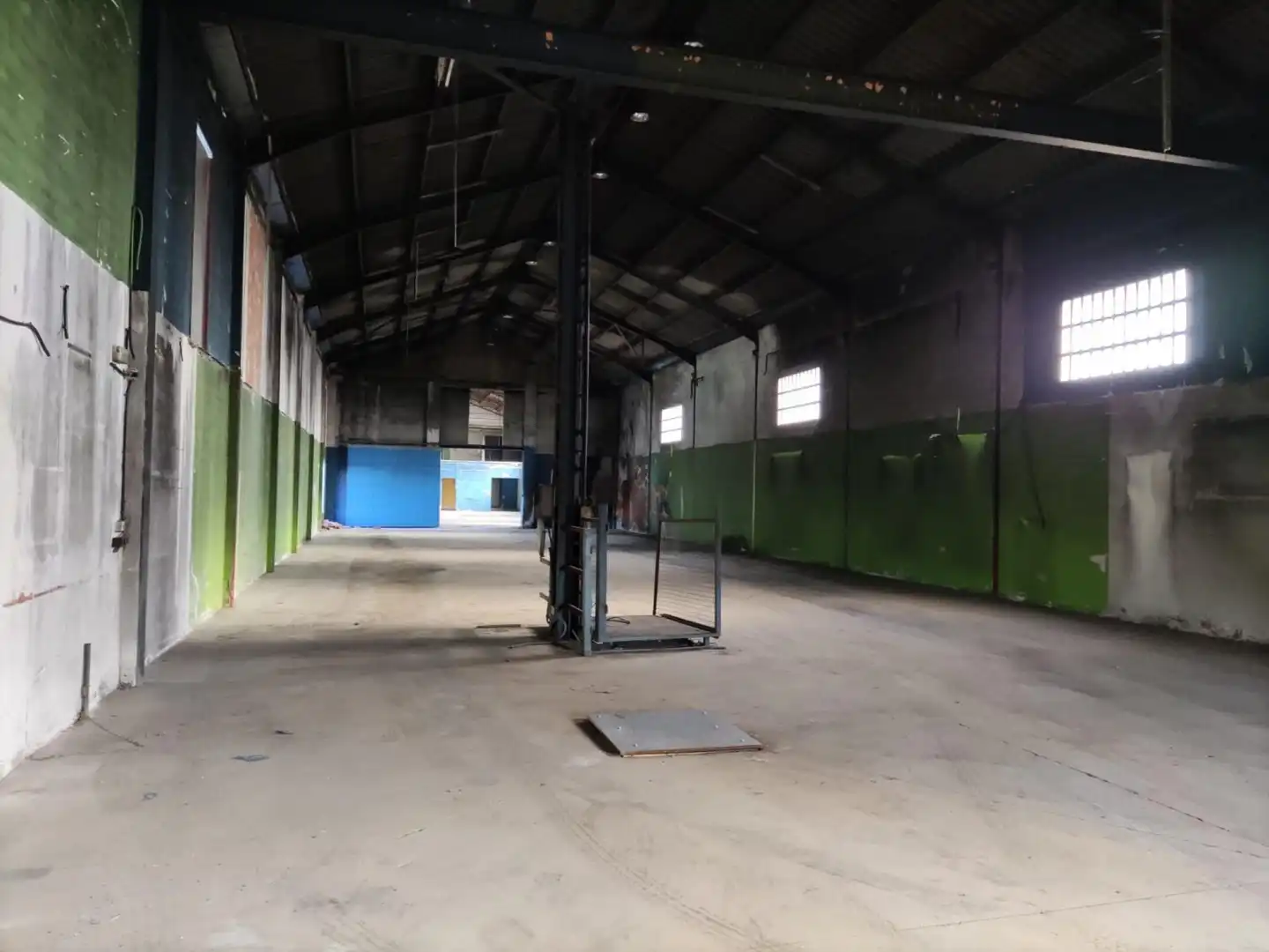 Fabrikhallen zum Verkauf in Cr/ Alcolea del Pinar, Ponent