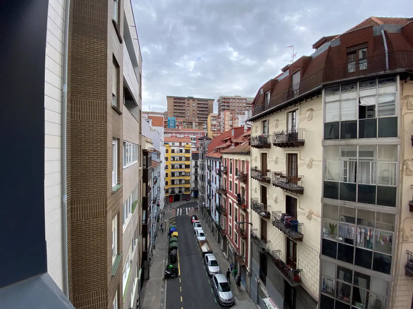 Vista exterior de Pis en venda en Bilbao  amb Calefacció i Moblat