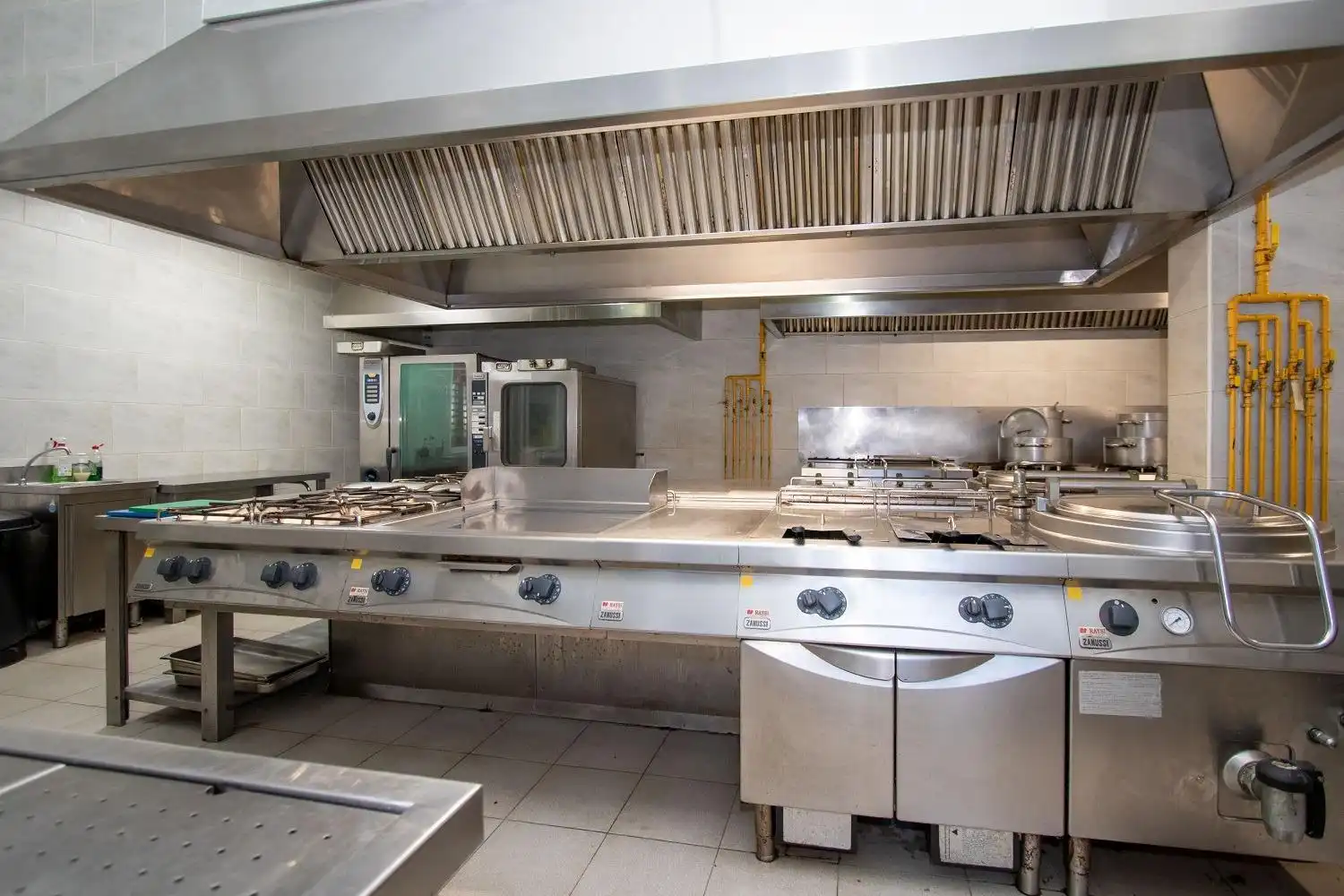 Cocina de Local en venta en Castellón de la Plana / Castelló de la Plana con Aire acondicionado
