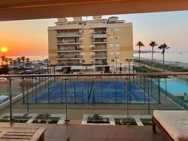 Apartament amb piscina en venda a Calle D 1-3