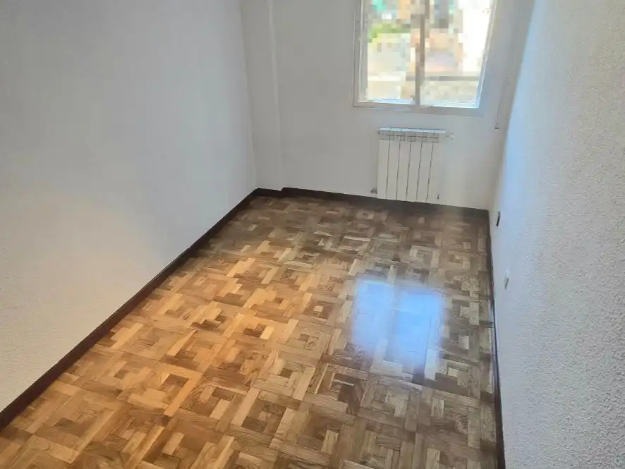 Dormitori de Pis en venda en Leganés amb Terrassa i Balcó
