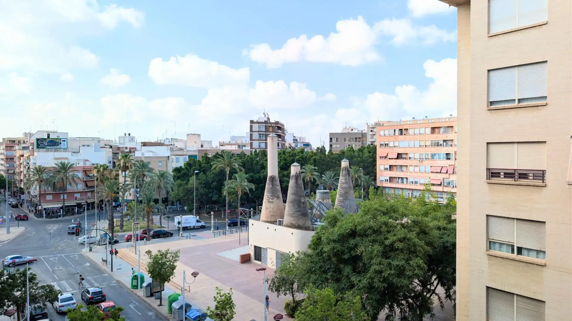 Exterior view of Flat for sale in Elche / Elx  with Air Conditioner and Balcony