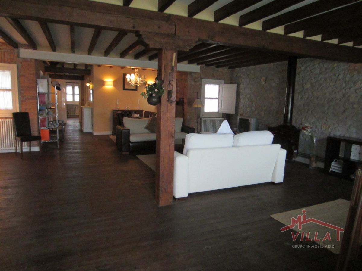 Sala de estar de Ático en venta en Laredo con Terraza