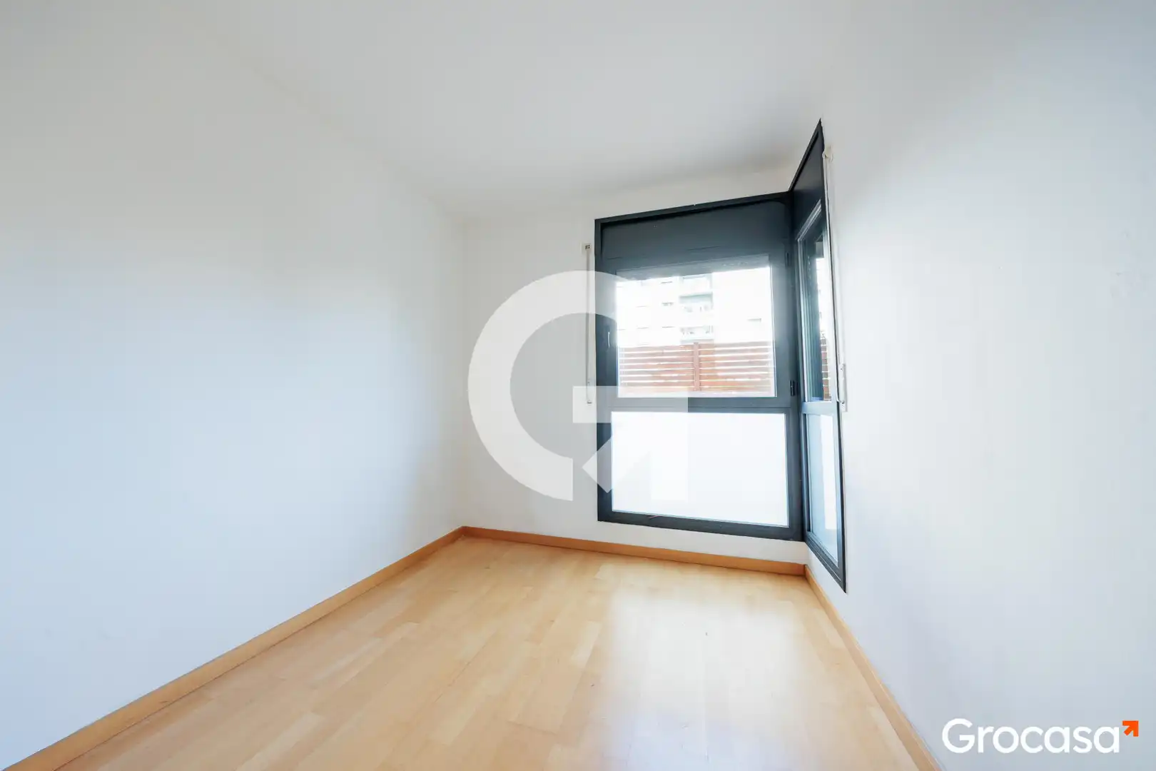 Habitación de Planta baja en venta en Terrassa con Aire acondicionado, Calefacción y Jardín privado