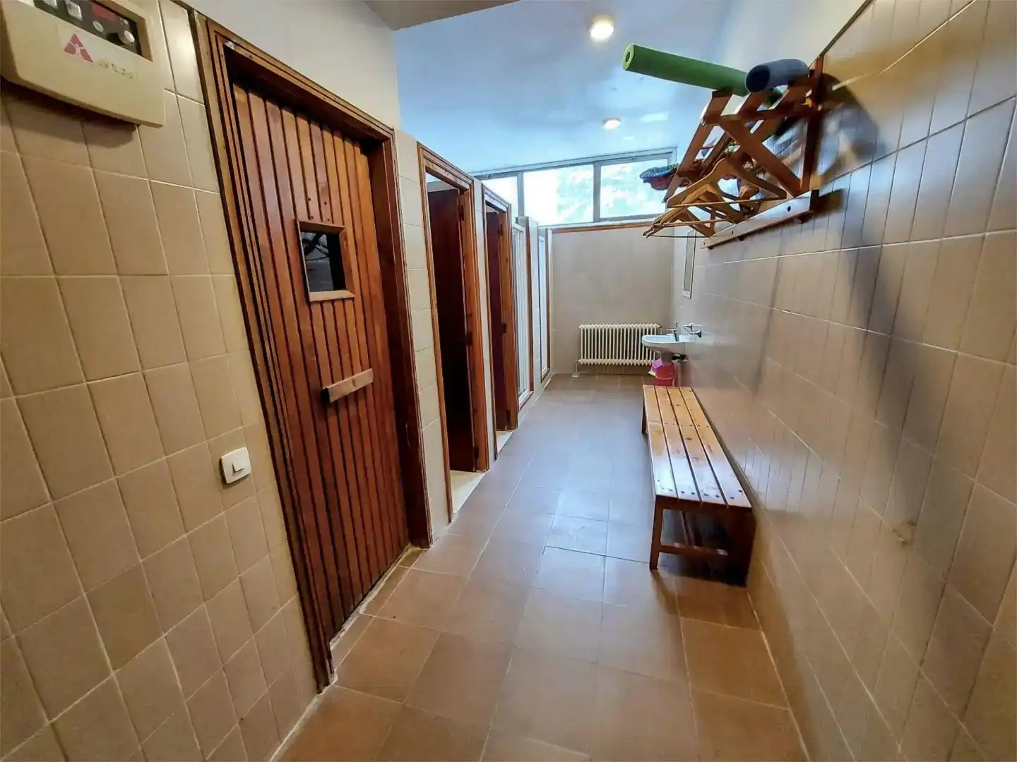 Bany de Pis en venda en Cerezo de Arriba amb Piscina i Moblat