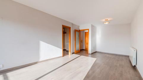 Foto 5 de Piso en venta en Carrer Joan Miró, 18, Riudellots de la Selva, Girona
