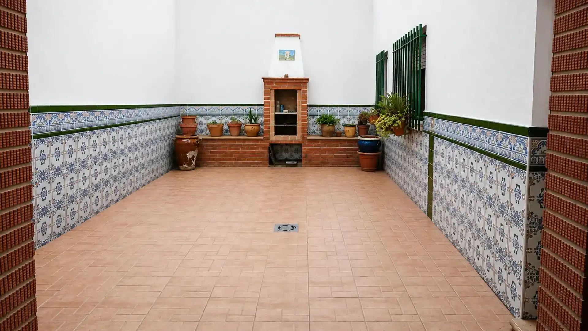 Terraza de Casa o chalet en venta en Los Barrios