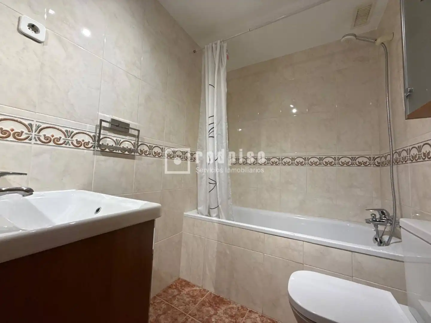 Bathroom of Houses for rent in Alcalá de Henares  with Air Conditioner, Heating and Terrace