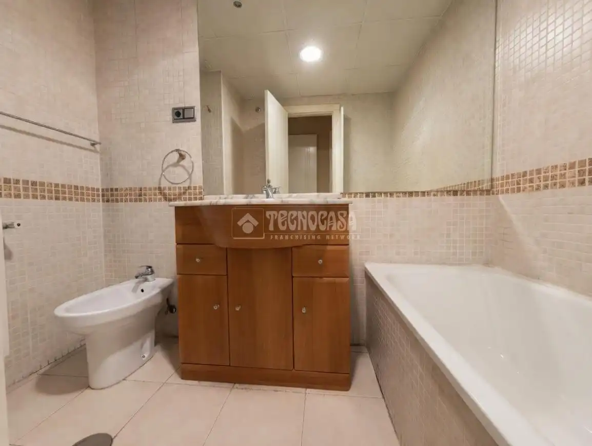 Baño de Piso en venta en Madrid con Aire acondicionado, Calefacción y Parquet