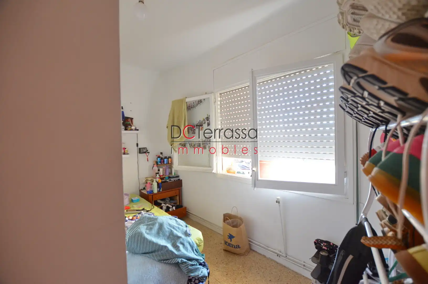 Dormitori de Pis en venda en Terrassa amb Aire condicionat, Calefacció i Balcó