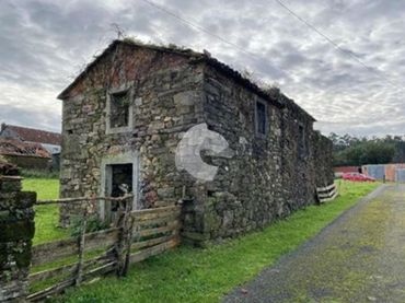 Casa amb jardí en venda a San Sadurniño