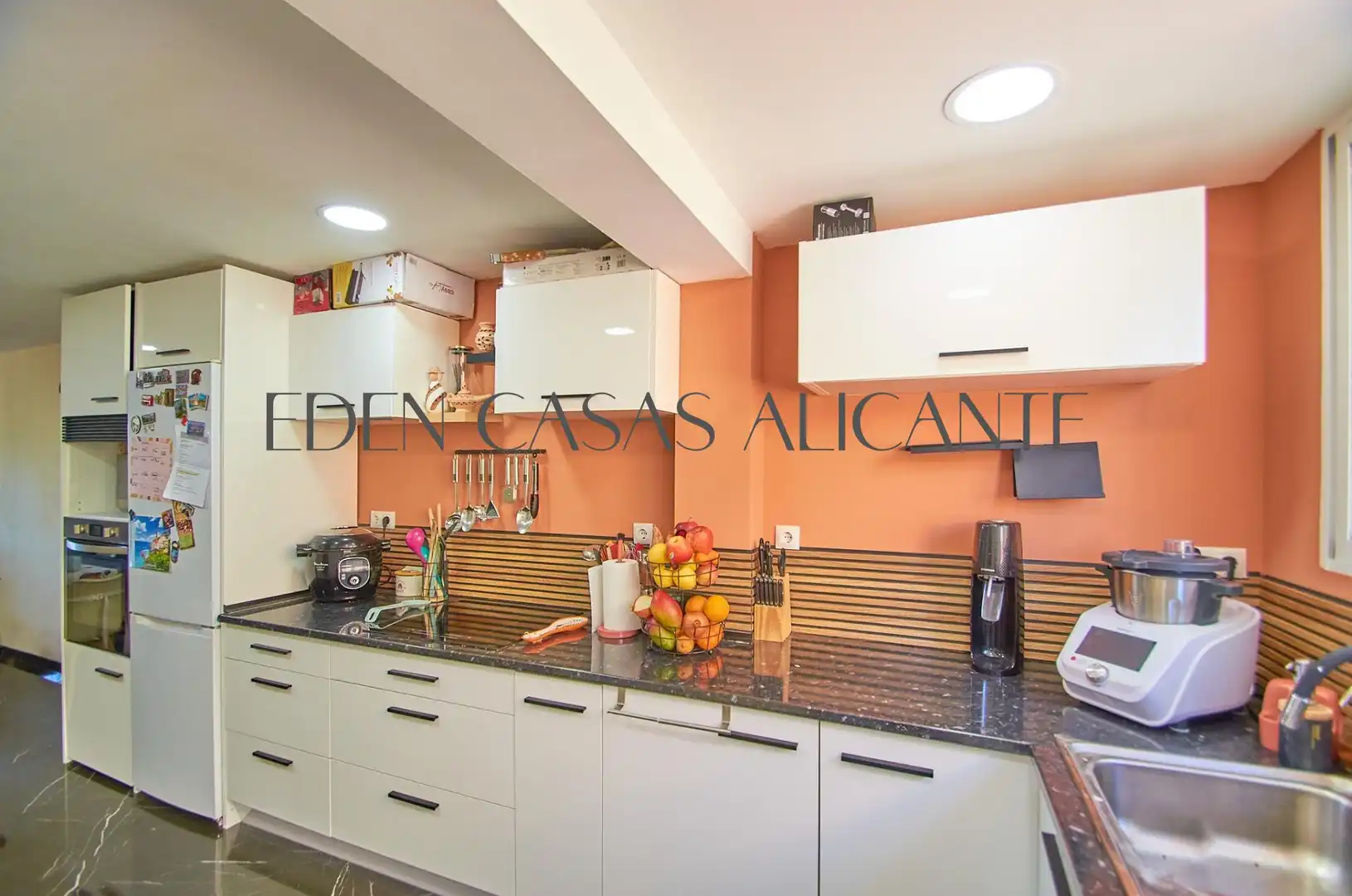Cocina de Casa adosada en venta en El Campello con Aire acondicionado, Jardín privado y Terraza