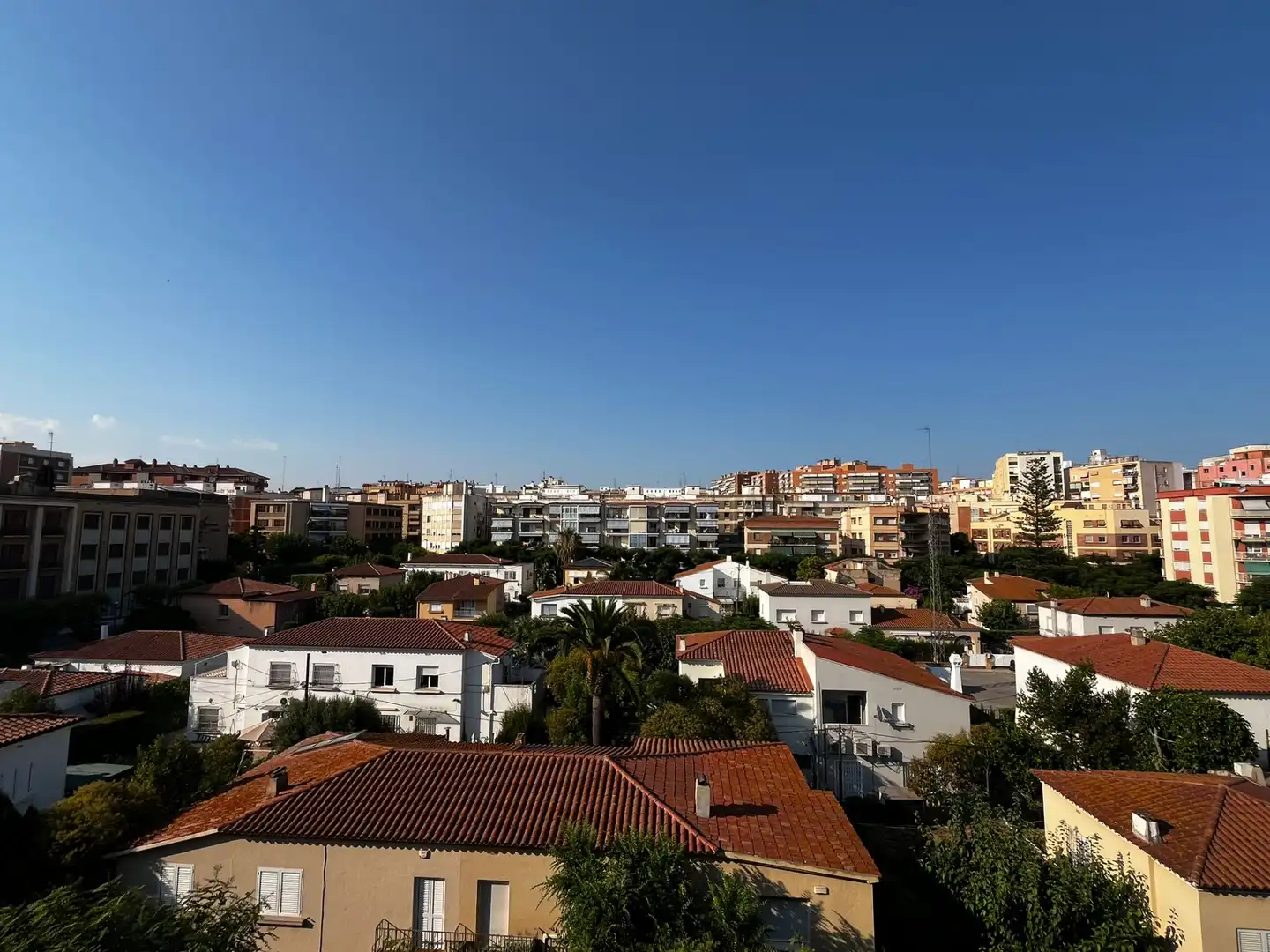 Vista exterior de Piso en venta en Tarragona con Parquet y Horno