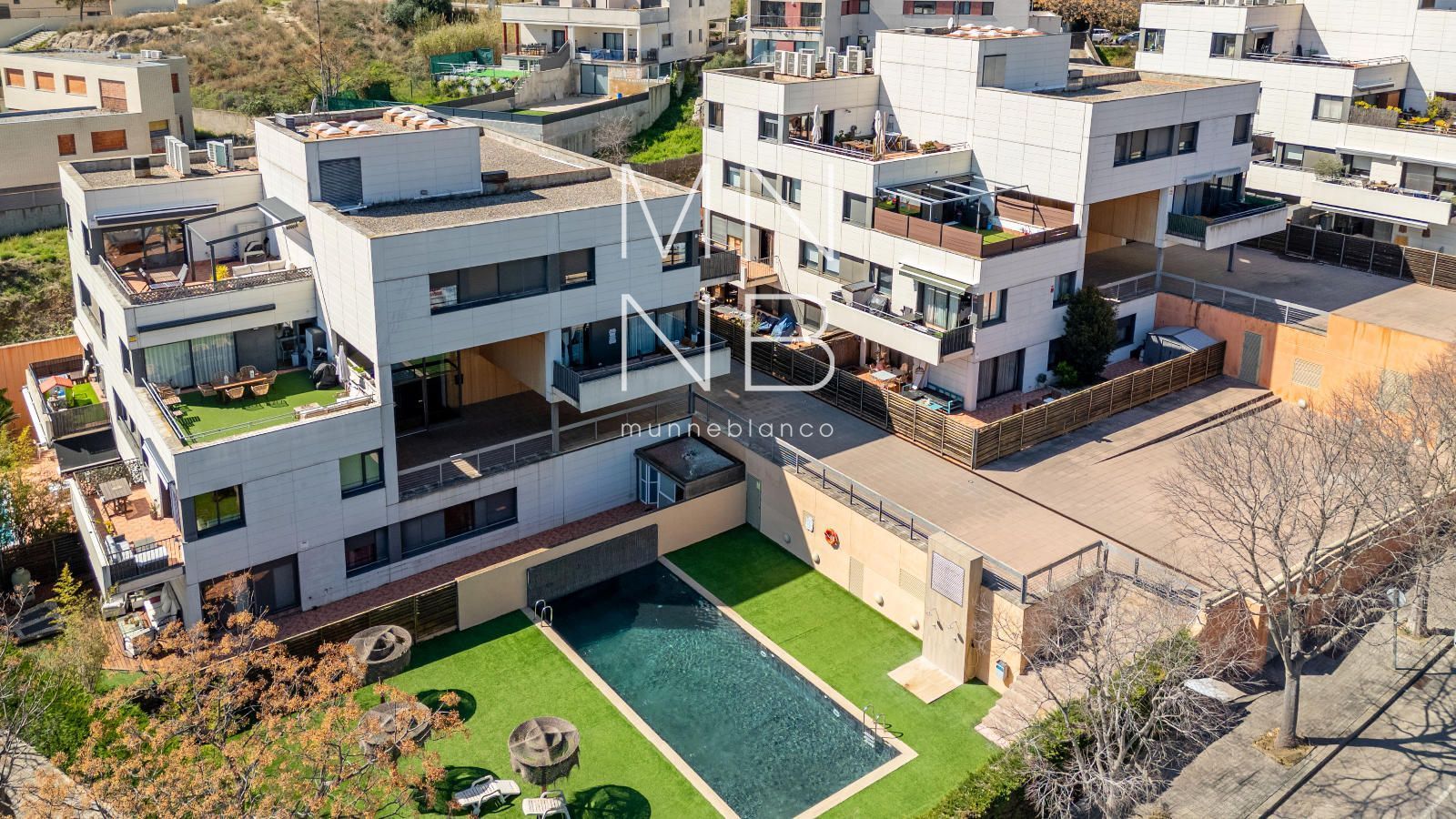 Exterior view of Attic for sale in Mataró  with Air Conditioner, Terrace and Swimming Pool