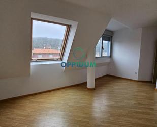 Attic for sale in Cee  with Storage room