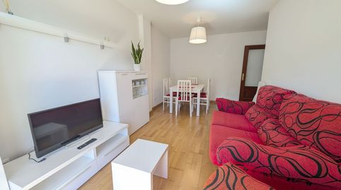 Piso en venta en Castañeda, 2 dormitorios., imagen 2