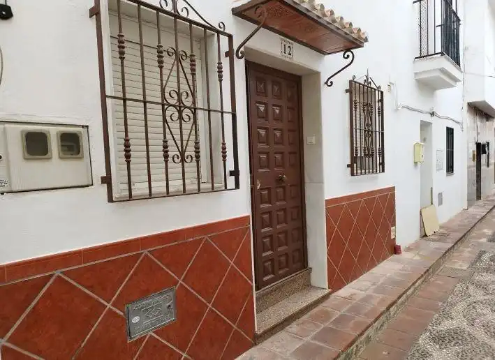 Vista exterior de Piso en venta en Vélez-Málaga