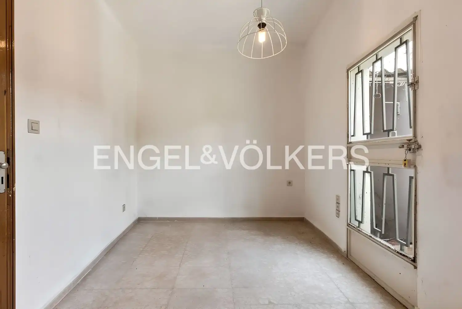 Flat for sale in Sevilla  with Heating