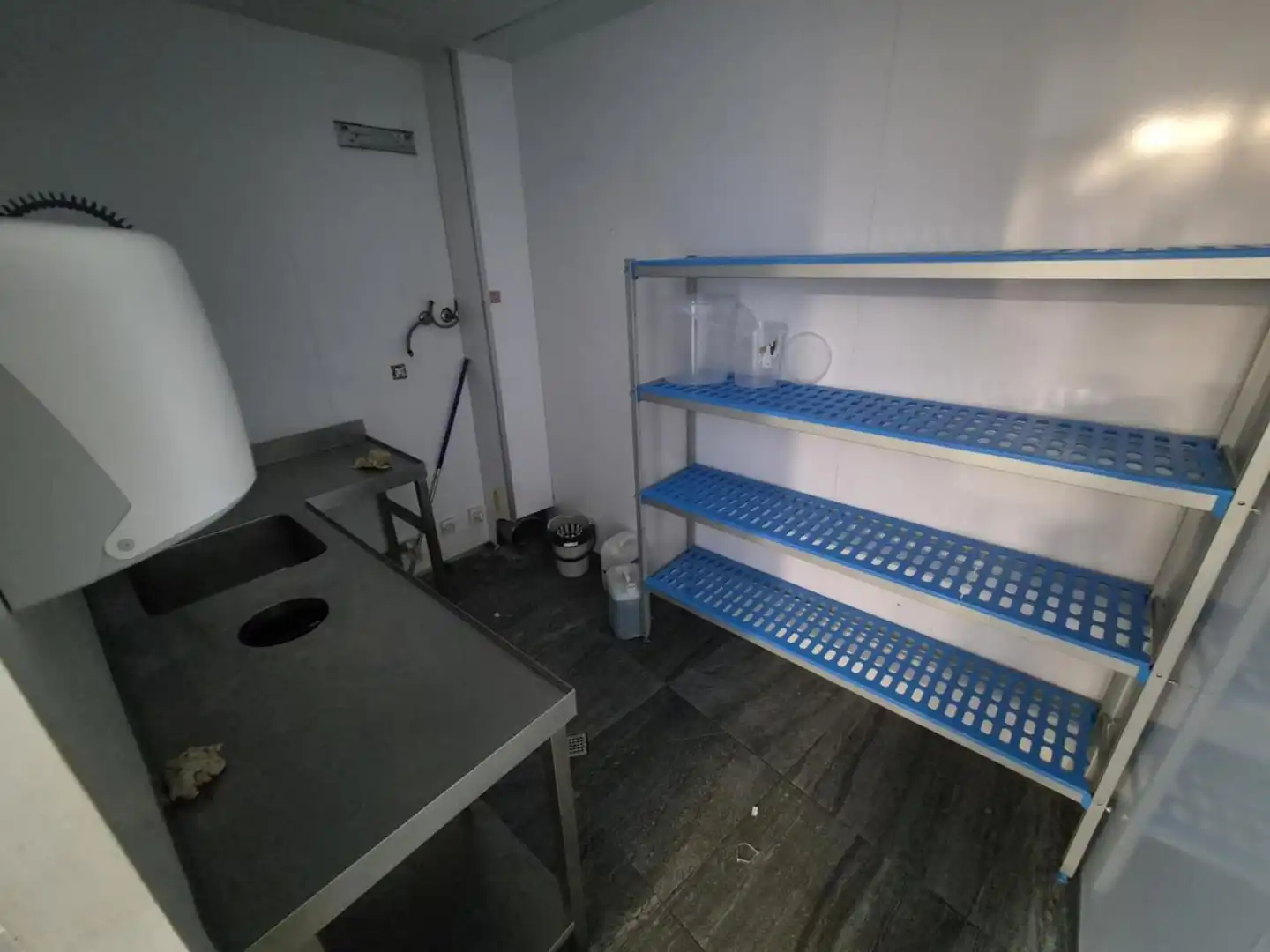 Küche von Geschaftsraum zur Miete in Castellón de la Plana / Castelló de la Plana mit Klimaanlage