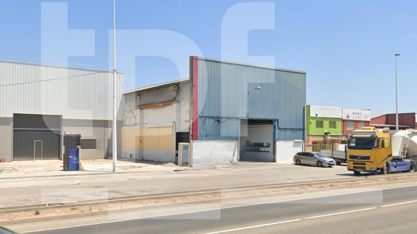 Exterior view of Industrial buildings for sale in Manises