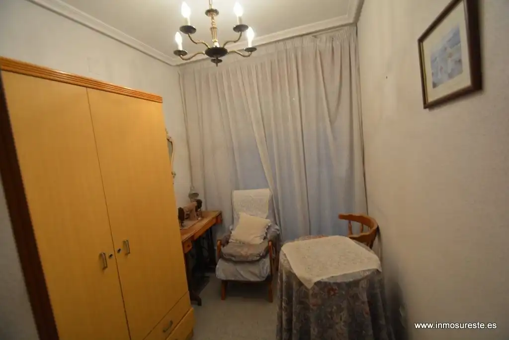 Habitación de Piso en venta en Orihuela con Calefacción