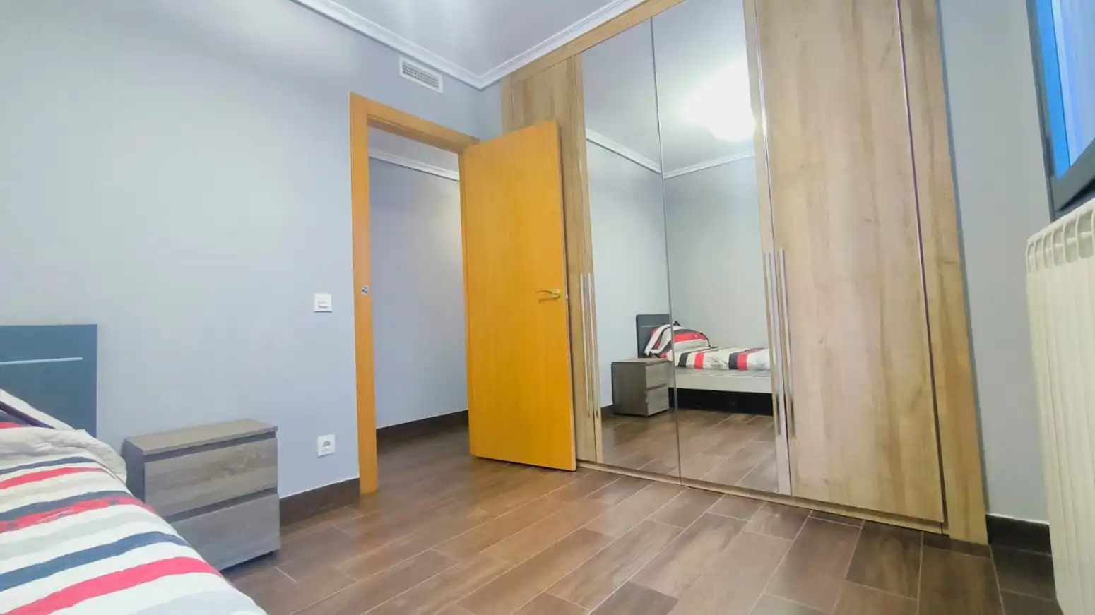 Bedroom of Flat for rent in Lardero, La Rioja